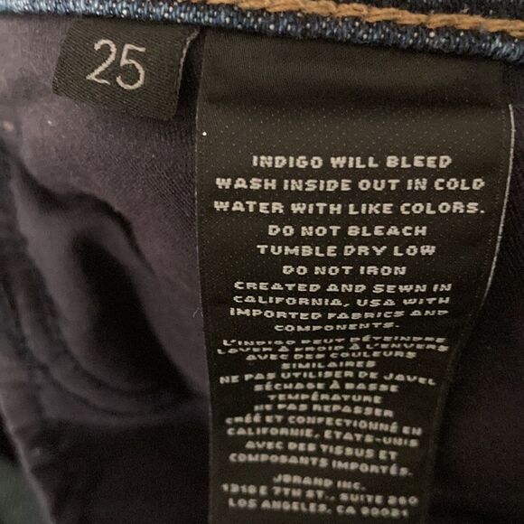 J Brand Julia High Rise Cropped Flare Raw Hem Medium Wash Jeans in Romance Sz 25 - Picture 14 of 15